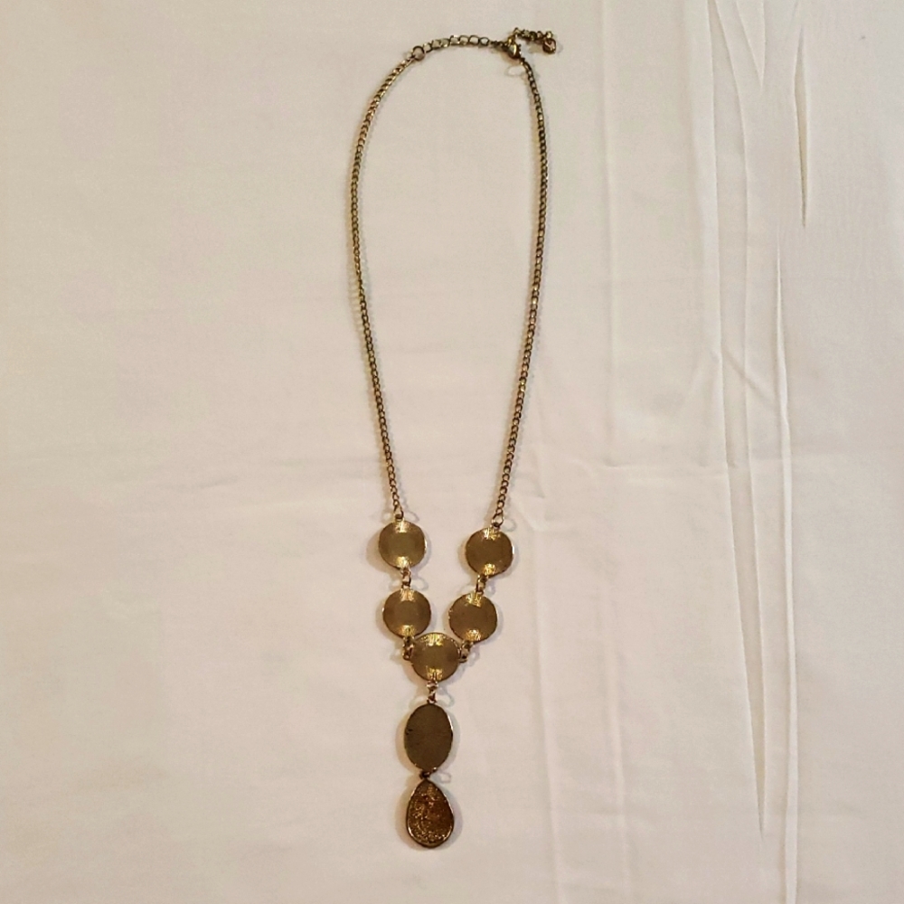 Elegant Gold Necklace